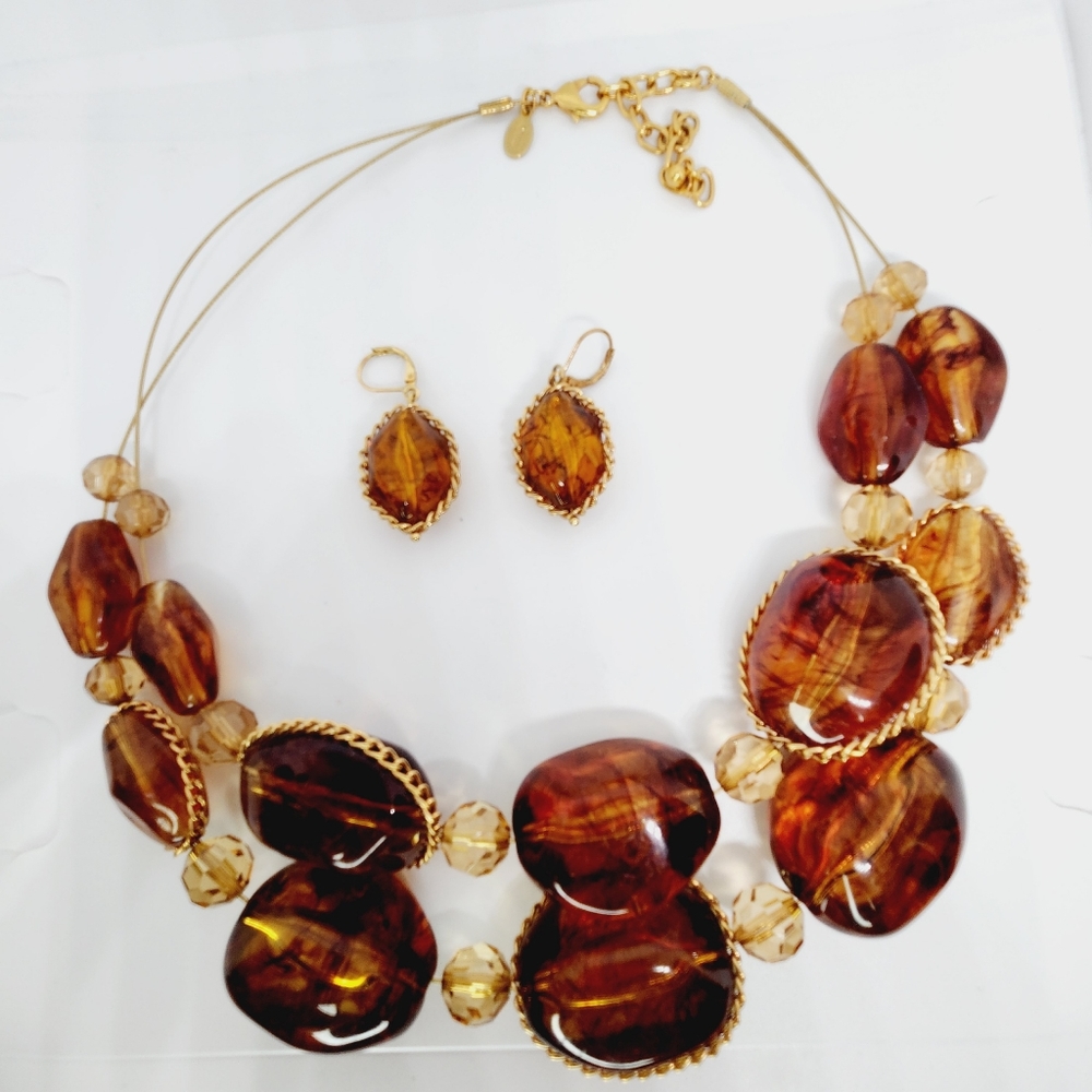 Joan Rivers Chunky Lucite Faux Amber Heavy Statement Necklace And Earring Set - Picture 8 of 11